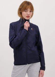 تجربتي مع Le Coq Sportif Jacket: مصدر الإلهام والتصميم والخطوط